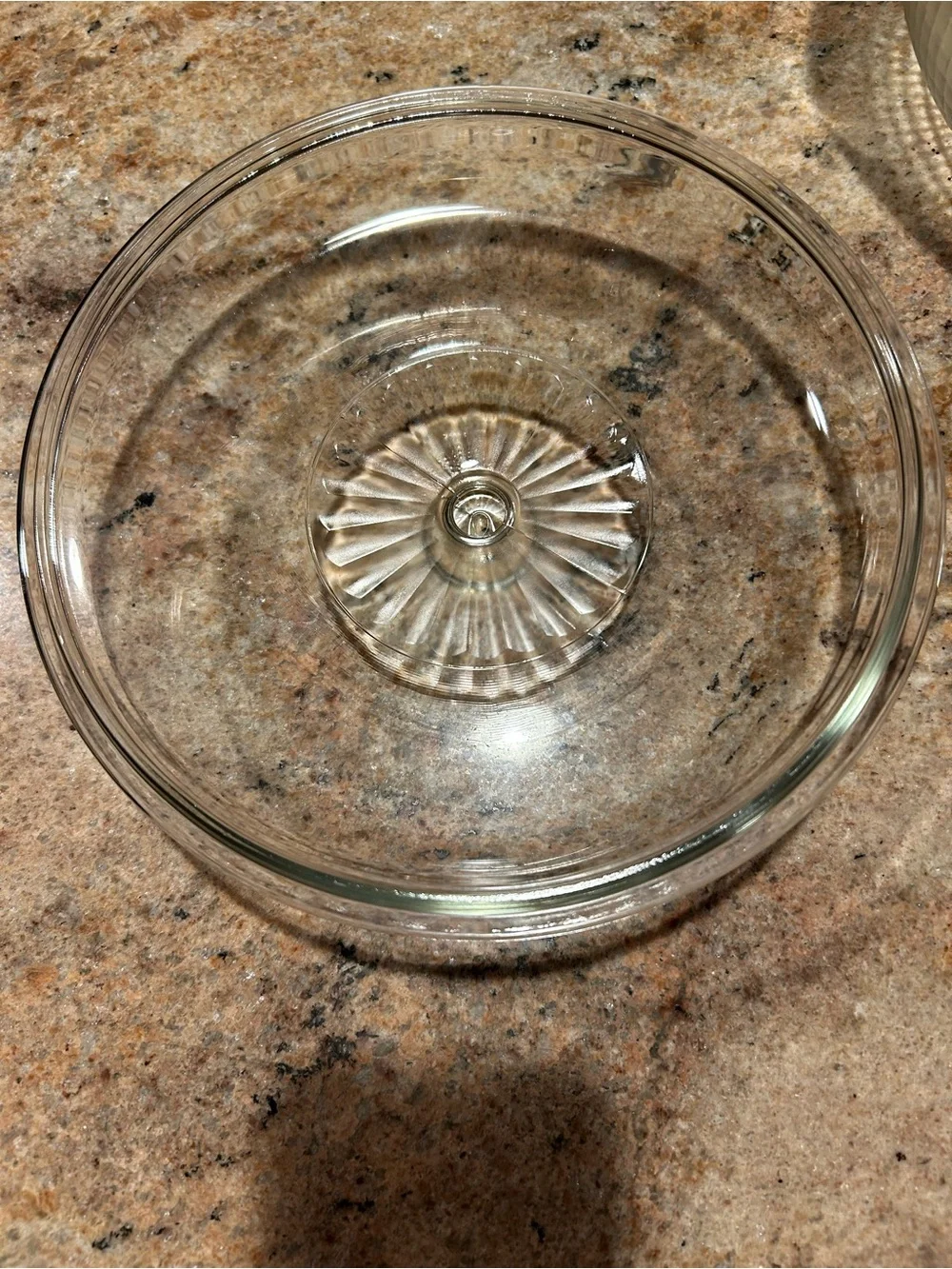 Pyrex Glass 2 Qt #024 Basketweave (Frosted) Covered Casserole w/Pyrex Lid G24C.